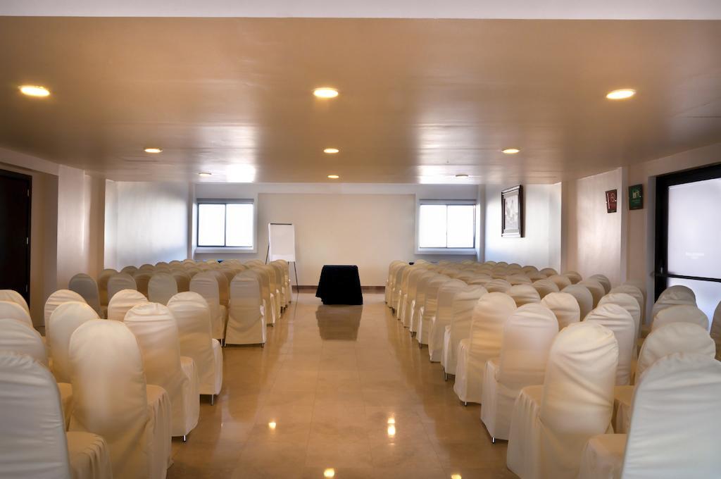 Imperio De Angeles Executive Leon Poliforum Exterior foto
