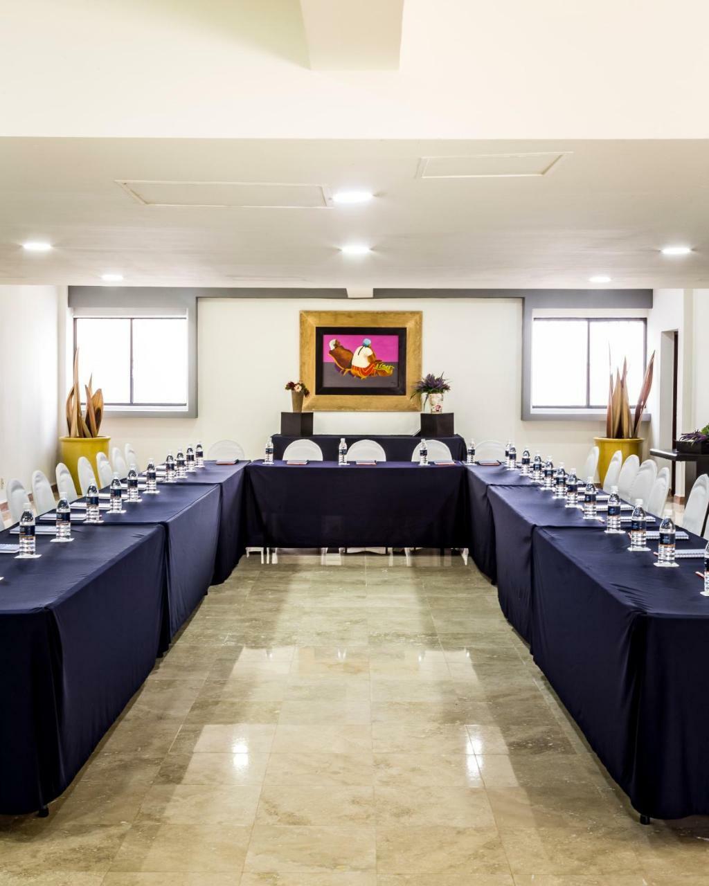 Imperio De Angeles Executive Leon Poliforum Exterior foto